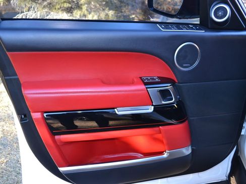 Used 2017 Land Rover Range Rover SV Autobiography Dynamic image 25