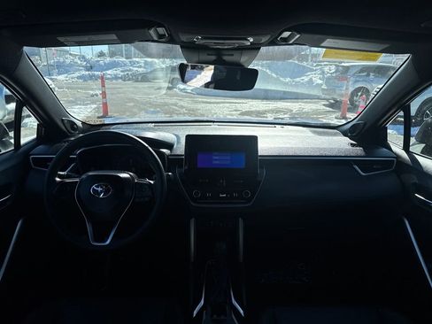 Used 2025 Toyota Corolla Cross AWD Hybrid image 10