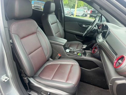 Used 2025 Chevrolet Blazer RS FWD image 22