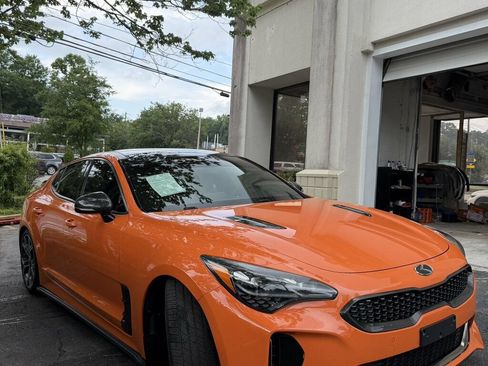 Used 2019 Kia Stinger GTS AWD/4WD image 4
