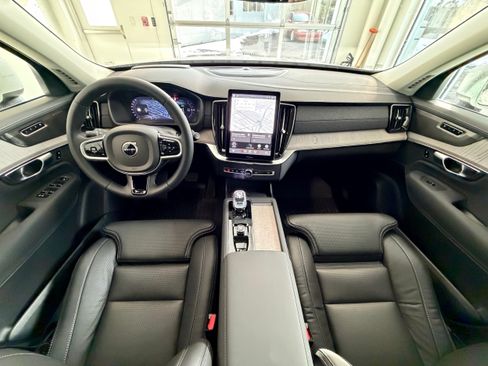 New 2026 Volvo XC90 T8 Ultra w/ Protection Package Premier image 22