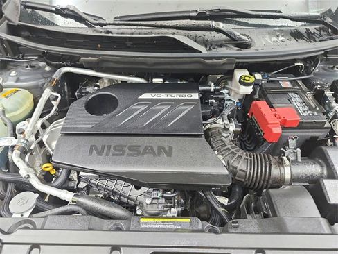 Used 2023 Nissan Rogue SV w/ SV Premium Package image 17