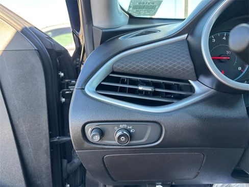 Certified 2023 Chevrolet Malibu LT image 23