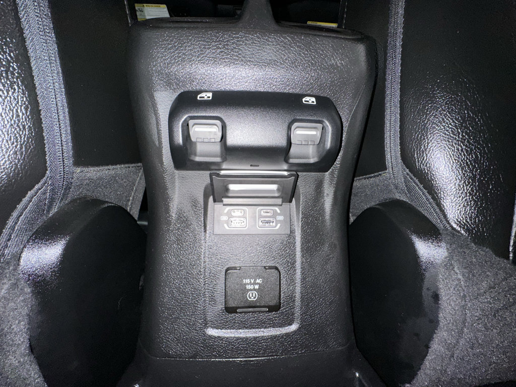 Used 2023 Jeep Wrangler Unlimited Sahara w/ Cold Weather Group AWD/4WD image 20