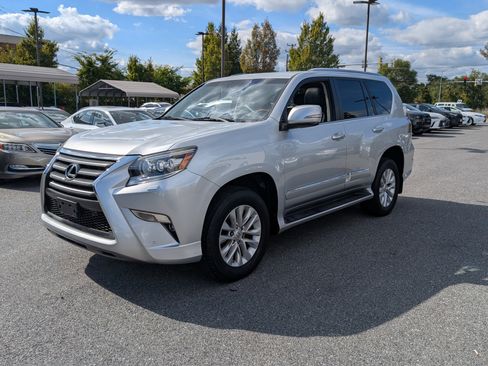 Used 2016 Lexus GX 460 w/ Premium Package image 7