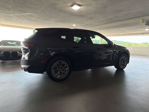 Used 2023 BMW iX xDrive50 AWD/4WD image 12