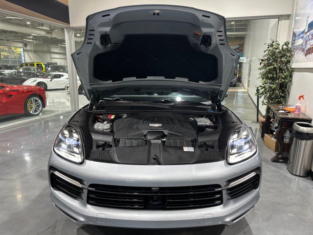 Used 2021 Porsche Cayenne AWD/4WD image 24