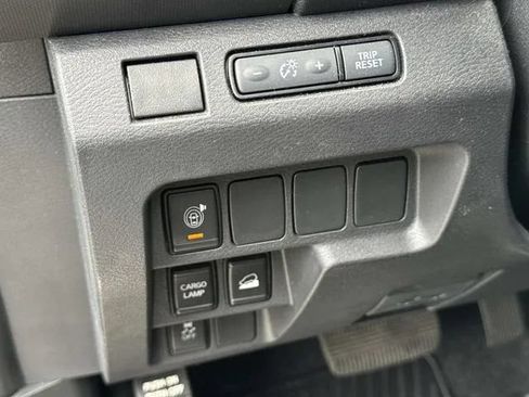Used 2023 Nissan Frontier SV w/ Midnight Edition Package AWD/4WD image 33