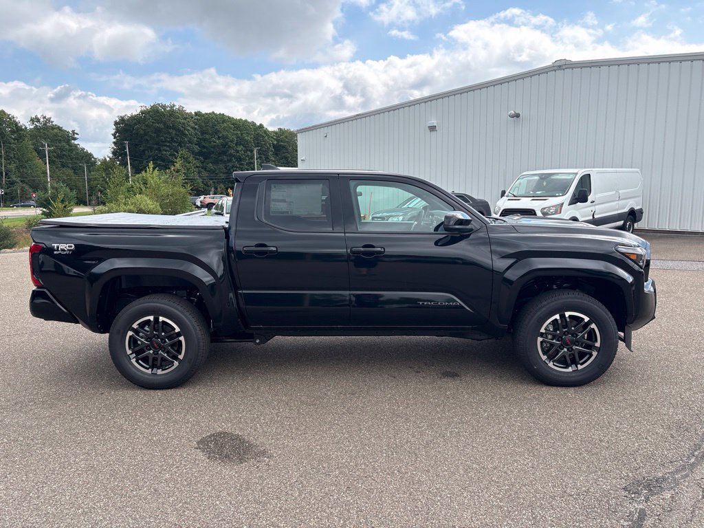Used 2026 Toyota Tacoma TRD Sport AWD/4WD image 8