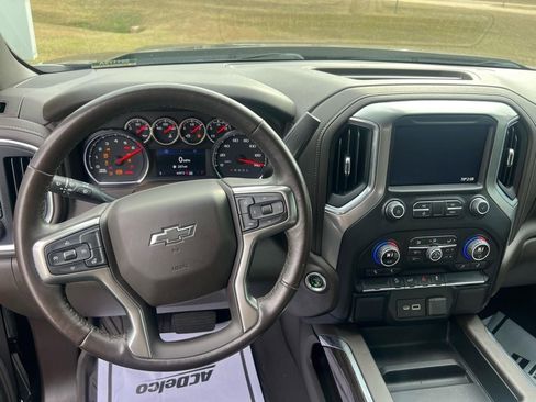 Used 2021 Chevrolet Silverado 1500 LT Trail Boss image 10