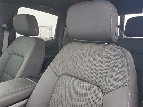 New 2025 GMC Canyon Elevation w/ Convenience Package image 6