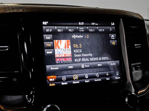 Used 2019 RAM 1500 Limited AWD/4WD image 32