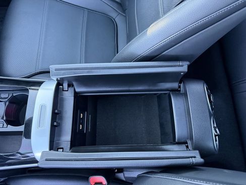 Used 2023 Mercedes-Benz C 300 Sedan image 24