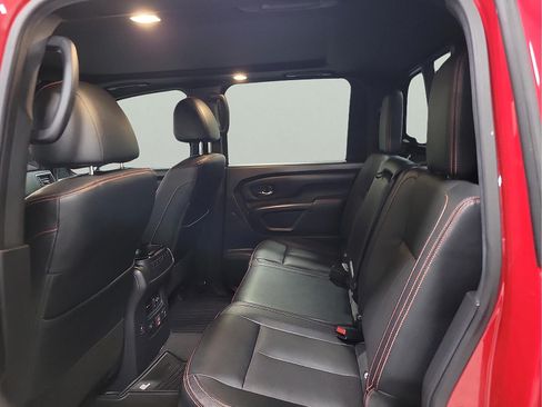 Used 2021 Nissan Titan PRO-4X w/ Pro-4x Convenience Package AWD/4WD image 10