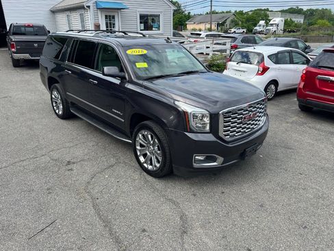 Used 2018 GMC Yukon XL Denali w/ Open Road Package AWD/4WD image 18