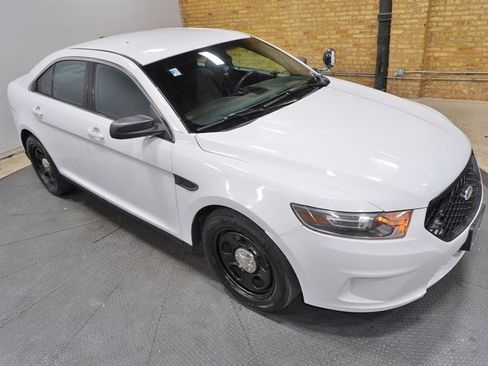 Used 2015 Ford Taurus Police Interceptor AWD image 8