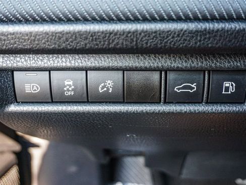 Used 2025 Toyota Camry SE image 41