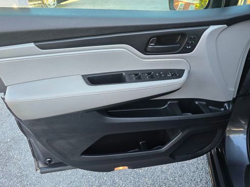 Used 2018 Honda Odyssey EX-L image 9