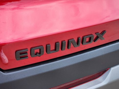 New 2026 Chevrolet Equinox LT w/ Convenience Package II FWD image 12