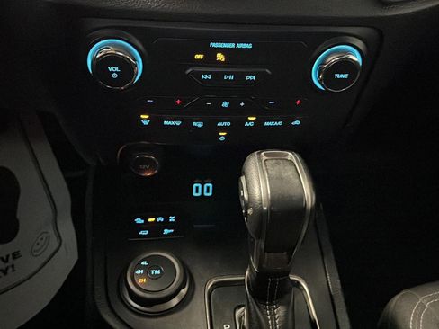 Used 2021 Ford Ranger XLT w/ FX4 Off-Road Package image 22