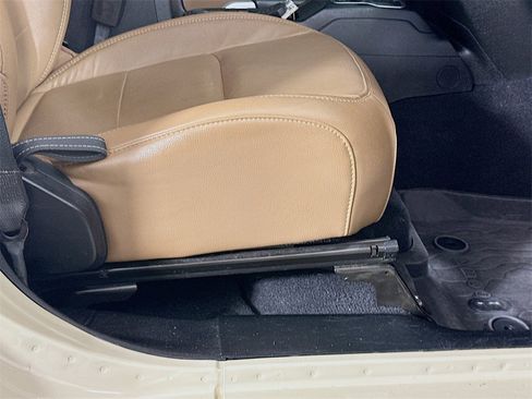 Used 2020 Jeep Gladiator Overland image 23