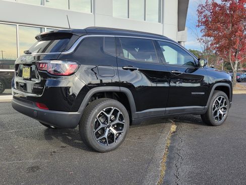 New 2026 Jeep Compass Limited image 3