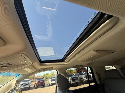 Used 2019 GMC Yukon Denali w/ Open Road Package AWD/4WD image 17