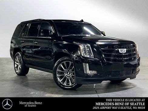 Used 2019 Cadillac Escalade Premium Luxury image 1