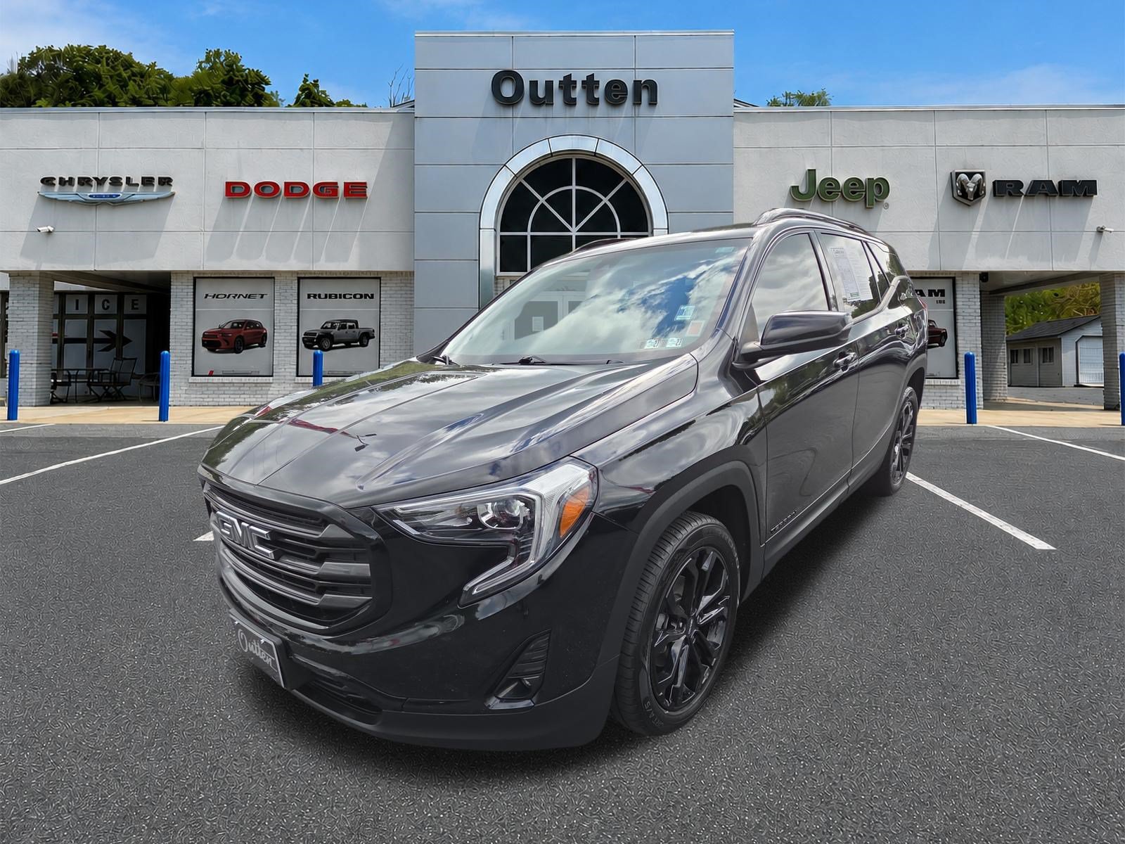 Used 2020 GMC Terrain SLT w/ Elevation Edition FWD image 8
