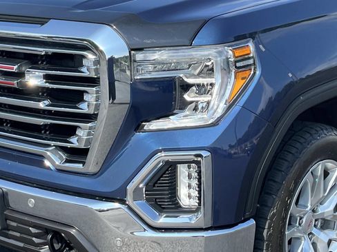 Used 2019 GMC Sierra 1500 SLT w/ SLT Premium Plus Package AWD/4WD image 10