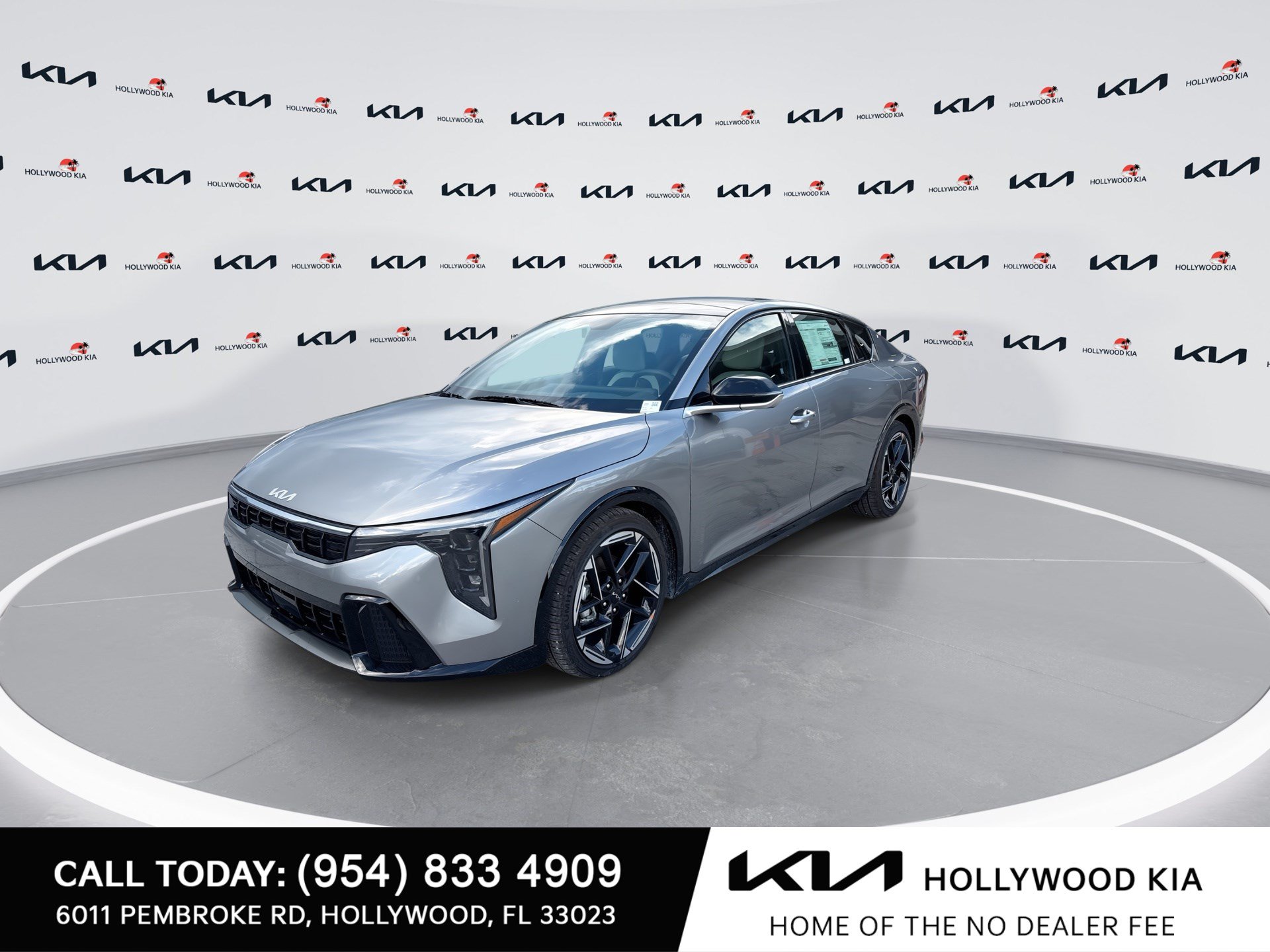 New 2026 Kia K4 GT-Line w/ GT-Line Premium Package FWD image 4