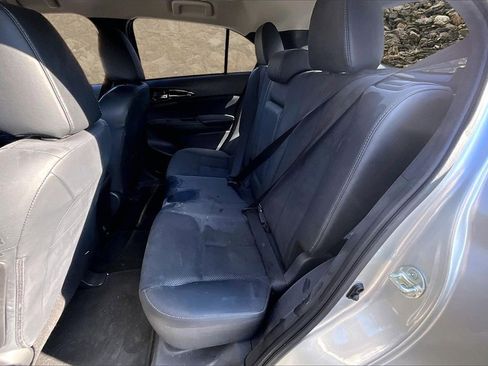 Used 2023 Mitsubishi Eclipse Cross SE image 23