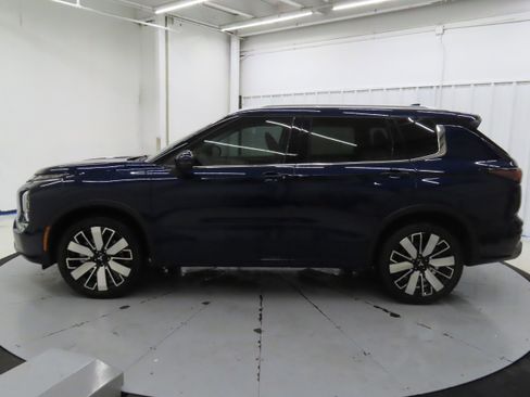 New 2025 Mitsubishi Outlander SEL image 6