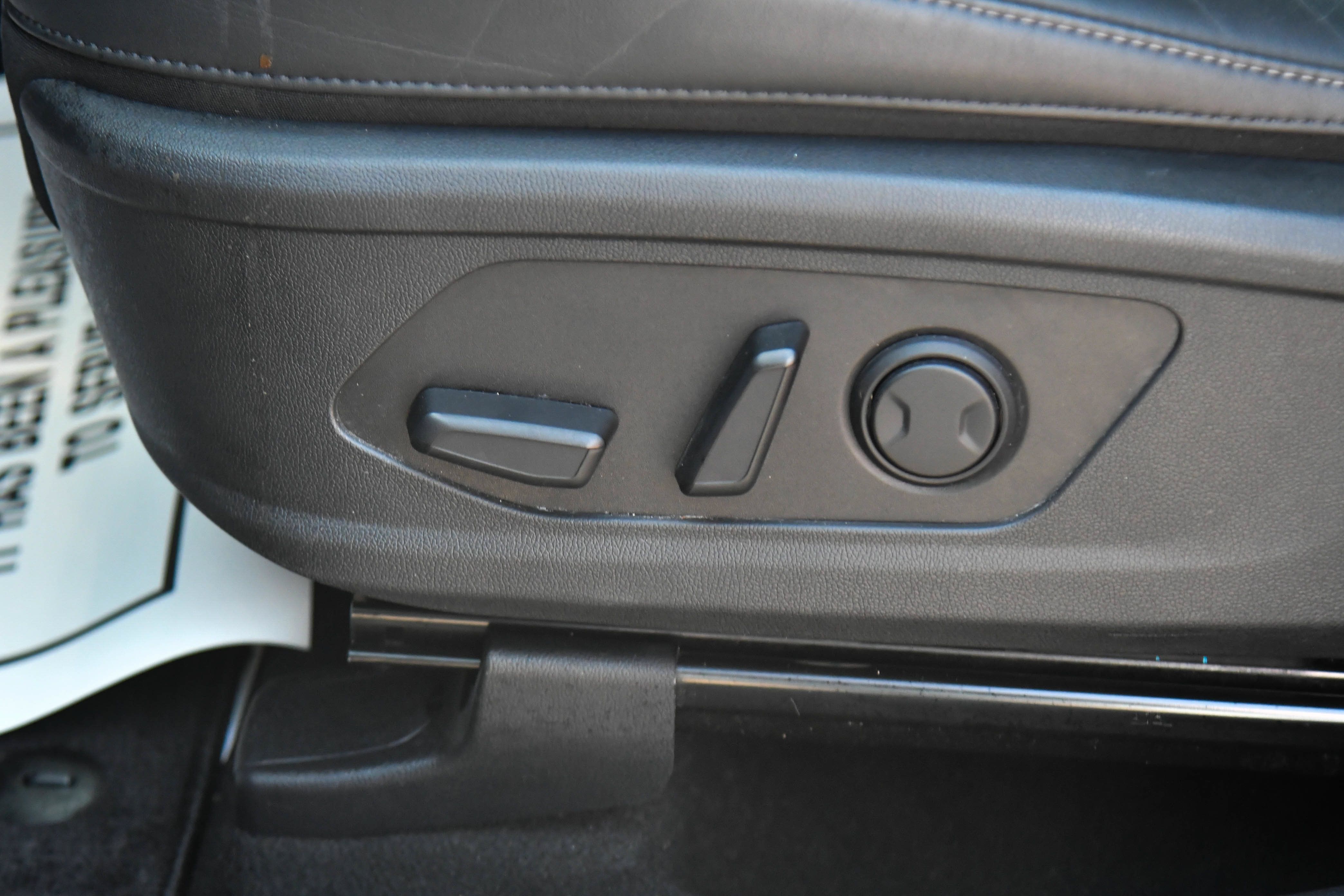 Used 2023 Kia Sorento EX FWD image 17