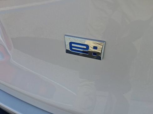 Used 2025 Honda Prologue Touring image 12