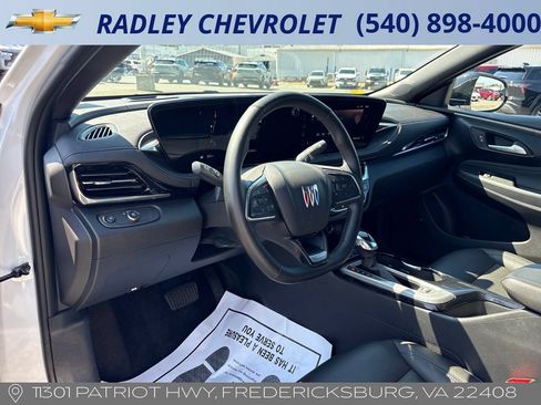 Certified 2024 Buick Envista Sport Touring w/ Convenience I Package FWD image 4