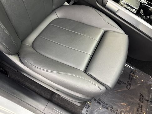 Used 2023 Mercedes-Benz EQB 300 4MATIC w/ Exclusive Package image 44