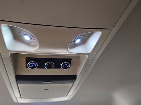 Used 2015 Chrysler Town & Country Touring-L w/ Driver Convenience Group FWD image 27