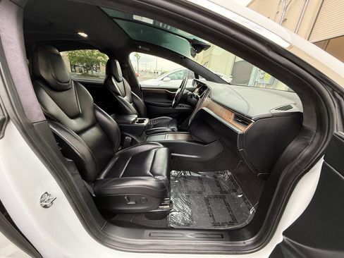 Used 2019 Tesla Model X Long Range image 23