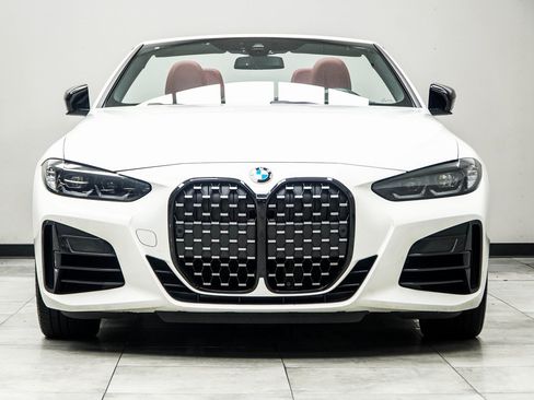Used 2024 BMW 440i xDrive Convertible w/ Premium Package image 8
