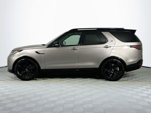 Used 2024 Land Rover Discovery Dynamic SE image 8