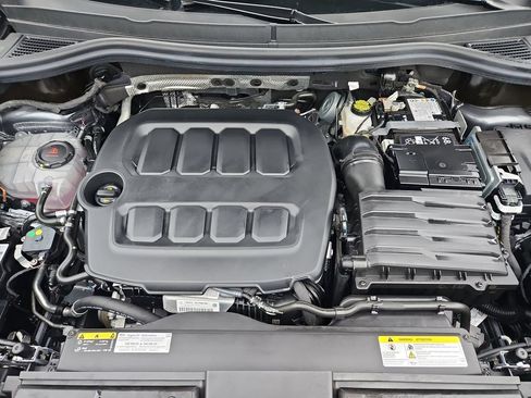 Certified 2026 Volkswagen Tiguan SE AWD/4WD image 26