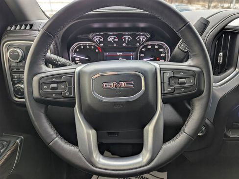 Used 2022 GMC Sierra 1500 Elevation image 13