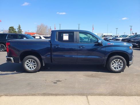 Used 2021 Chevrolet Silverado 1500 LT image 12