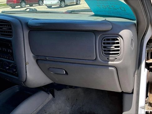 Used 2004 Chevrolet Blazer LS w/ Preferred Equipment Group AWD/4WD image 12