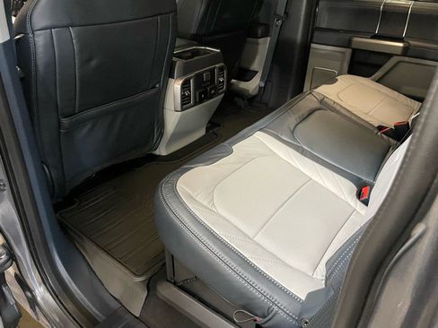 Used 2022 Ford F350 Limited image 16