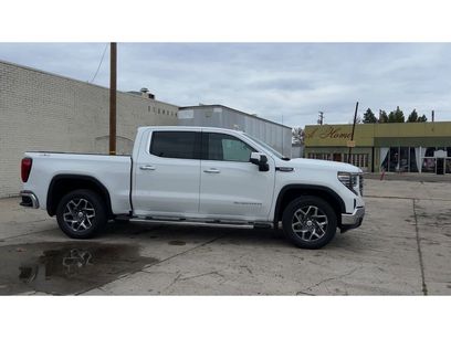 New 2026 GMC Sierra 1500 SLT w/ SLT Premium Package