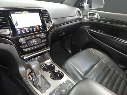 Used 2019 Jeep Grand Cherokee Limited X image 29