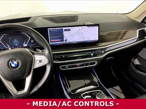 Used 2024 BMW X7 xDrive40i AWD/4WD image 9