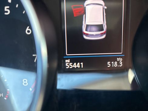 Used 2019 Volkswagen Tiguan SE image 10